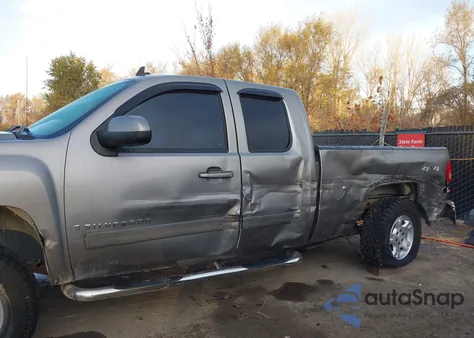 2008 Chevrolet Silverado 1500 Lt1 z USA, uszkodzony, nr VIN 2GCEK19J581276594